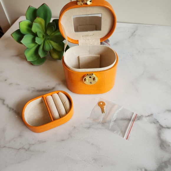 NWT Scottish Brand Rowallan Bonded Leather Travel Jewelry Case Set - Picture 6 of 16